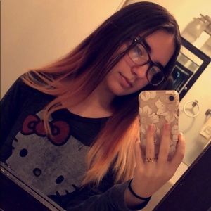 Meet your Posher, Dakota